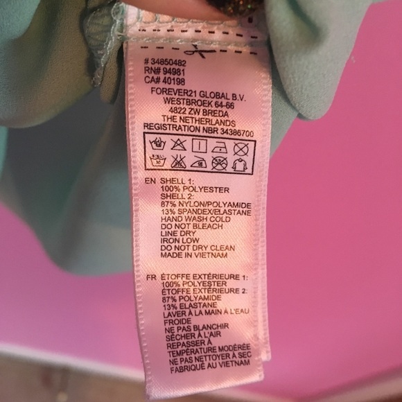 ⬇️ Forever 21 | Sheer Shoulder Top Small - Picture 3 of 4